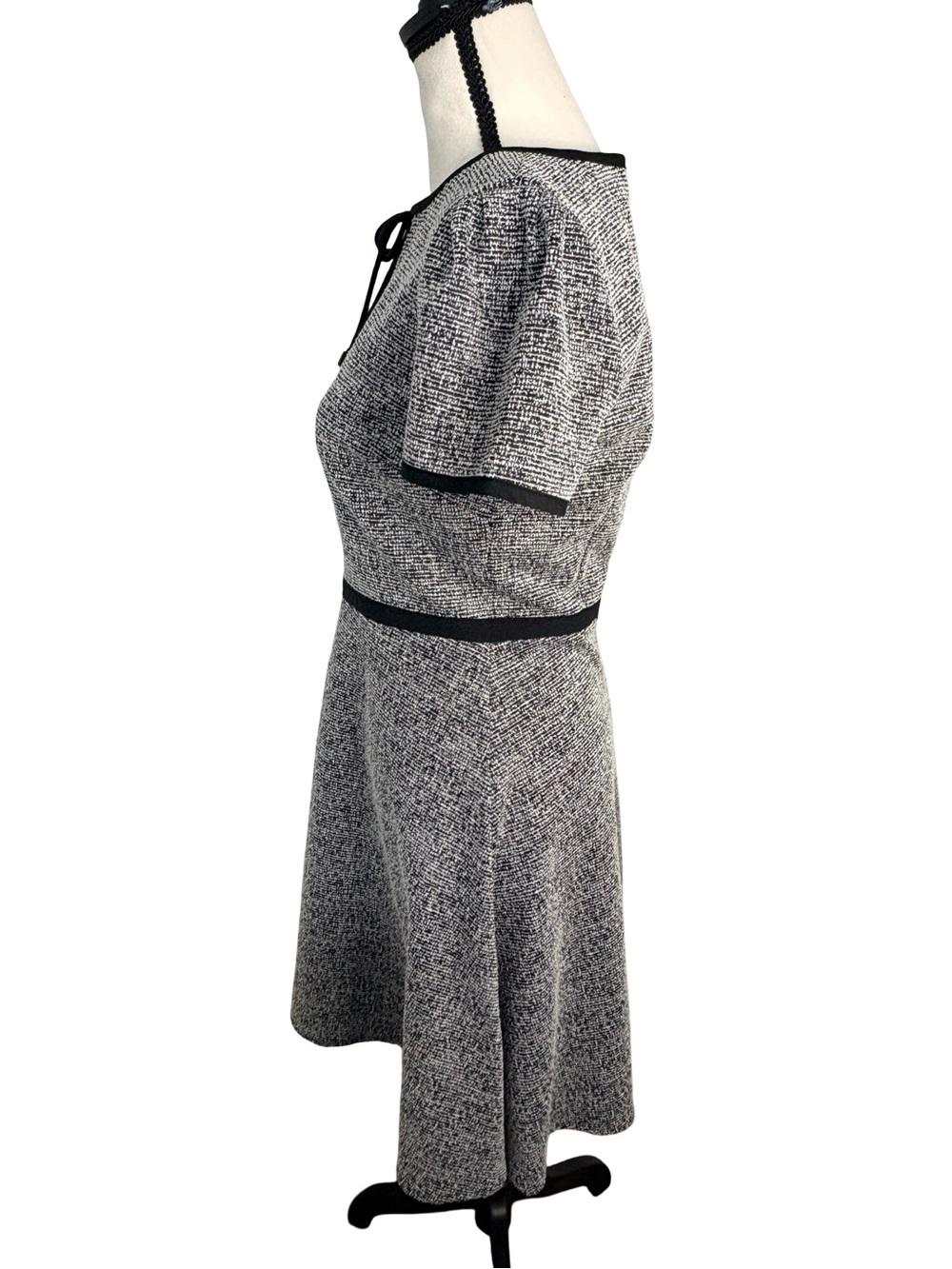 Karl Lagerfeld Paris Tweed Knit Fit & Flare Dress Size 4 Bow Neck - Picture 4 of 13